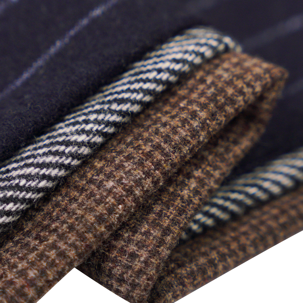 50% Bulu, 30% Poliester, 20% Gentian Lain, 320G/M, Putih-Putih + Hitam, Fabrik Flanel Kepar, ML-C-22104